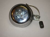 Rennradklingel in der letzten Ausführung, 70er/80er Jahre, verbaut an: ??, Material: Stahl verchromt, verzinkt, Kunststoff