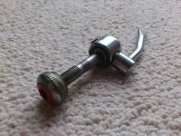 Schnellspanner zum Zusammenhalten des Klappschaniers an den Klapprädern der Marke Mifa