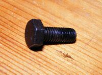 Zeitraum: 194? bis 195? Verwendung bekannt an: Befestigung von IKA-Dynamos Oberflächenbehandlung: brüniert oder lackiert Bemerkungen: Sechskantkopf