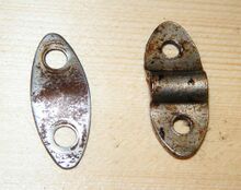 Klemmplättchen für Schutzblechstreben, verbaut an Möve-Fahrrädern, verchromt.