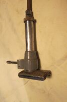 Stempelbremse mit Seilzug Zeitraum: ca. 1970 - 197? Verwendung: Diamant Tourensporträder, Mifa Touren- Klapp- und Kinderräder Material: Stahl (verchromt) Kunststoff Bemerkungen: Ober- und Unterteil verschraubt, Oberteil aus Plaste, Sechskantmutter als Kontermutter