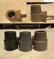 Führung für Stempelbremse Zeitraum: ca. 1970 - ca. 1977 Material: Kunststoff Bemerkungen: Mutter vergossen, verschiedene Grautöne möglich