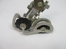 Zeitraum: 198x bis 198x Bemerkungen: zweite Ausführung; Kettenleitbleche scharfkantig und mit Rasterprägung