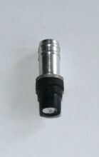 Dunlop-Ventileinsatz Zeitraum: 70er/80er Jahre Hersteller: ?? Material: Ausführungen aus Aluminium und Messing, vernickelt Bemerkungen: kurze Ausführung, für Staubkappen zum Aufstecken